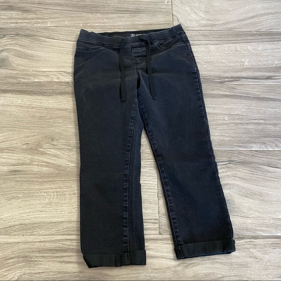 No Boundaries Black Cropped Leggings 